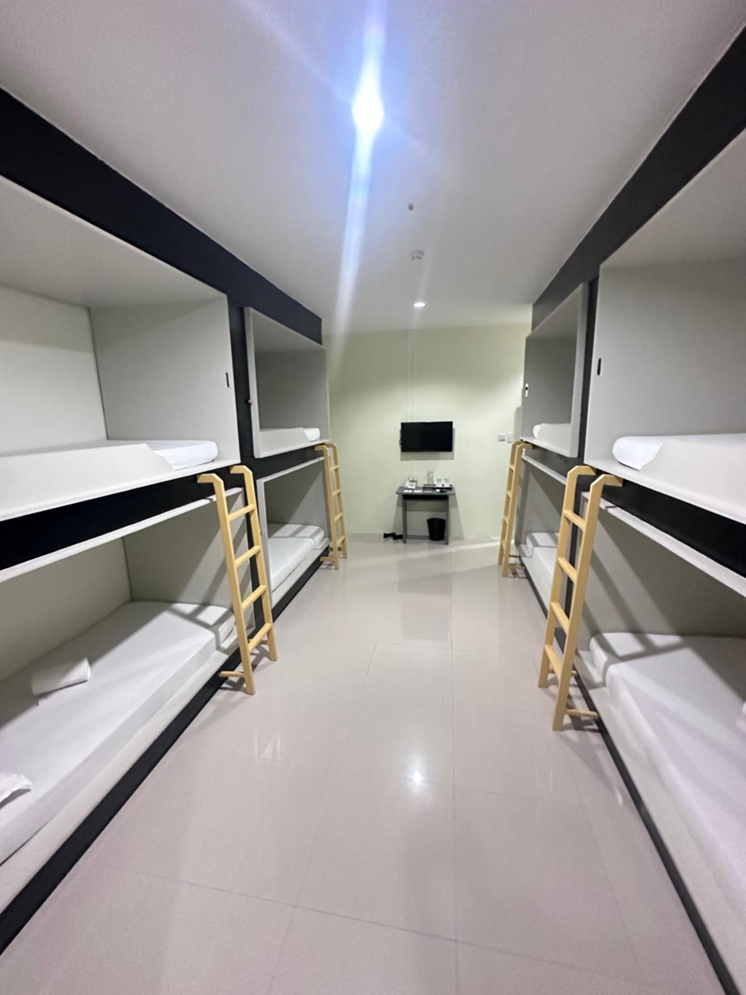 Travelbee Airport Inn Lapu-Lapu City Zewnętrze zdjęcie